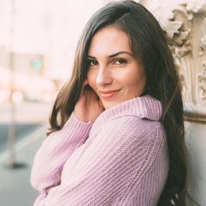 Meet your Posher, Iris